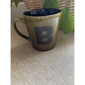 Large Pfaltzgraff Mug 15oz "B" Great Condition